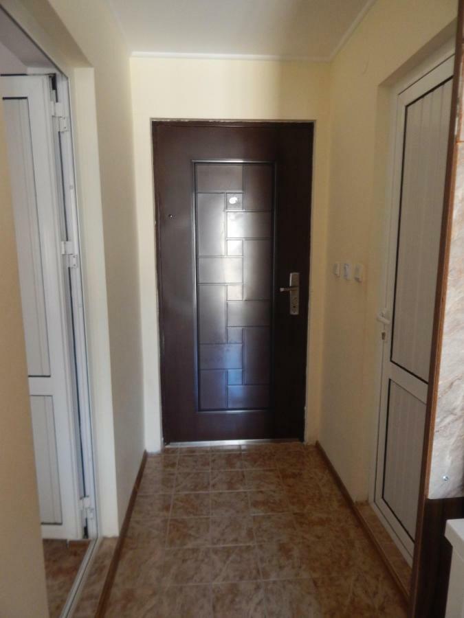 Dunav Apt.2 Ravda Luaran gambar