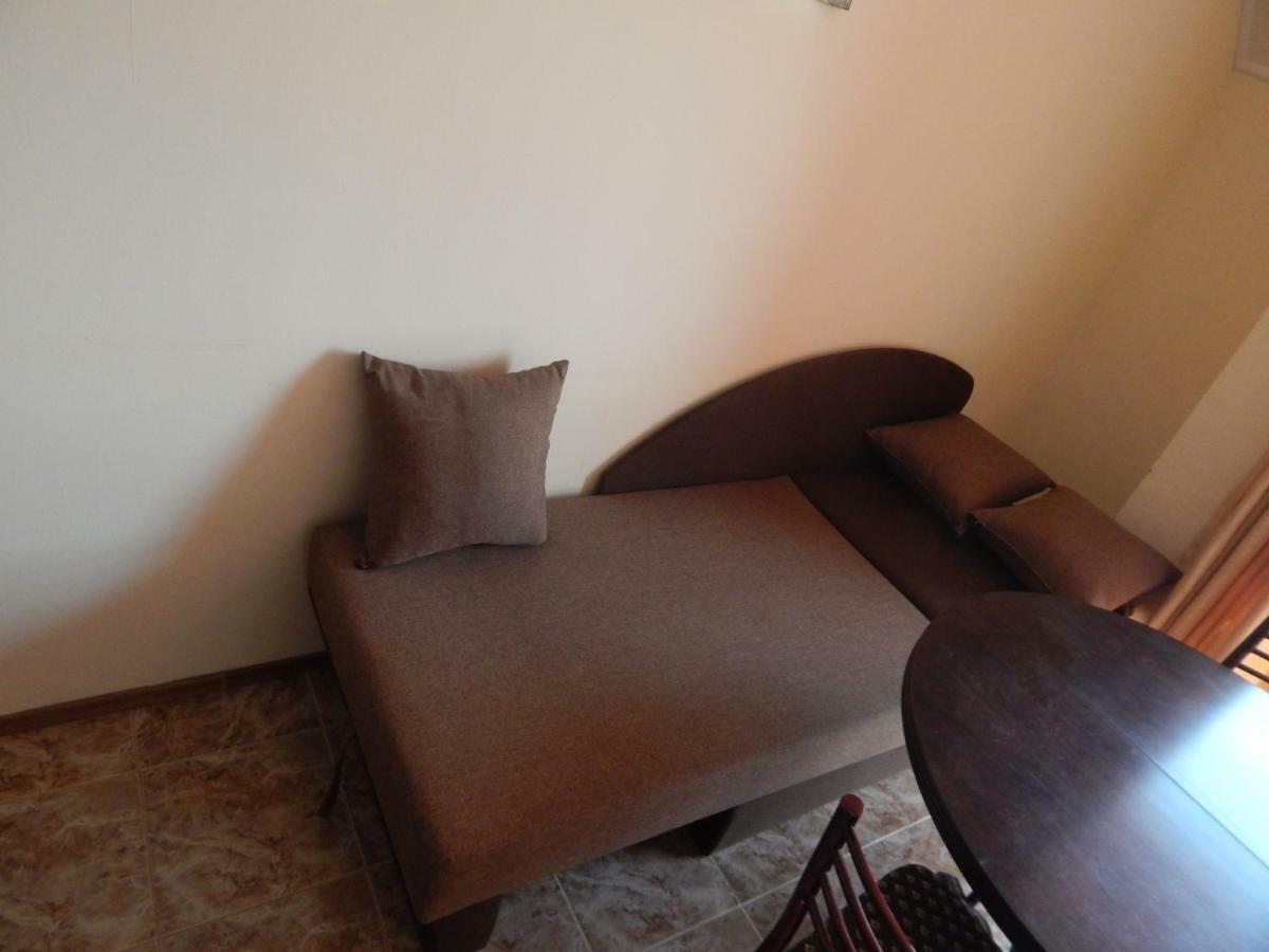 Dunav Apt.2 Ravda Luaran gambar