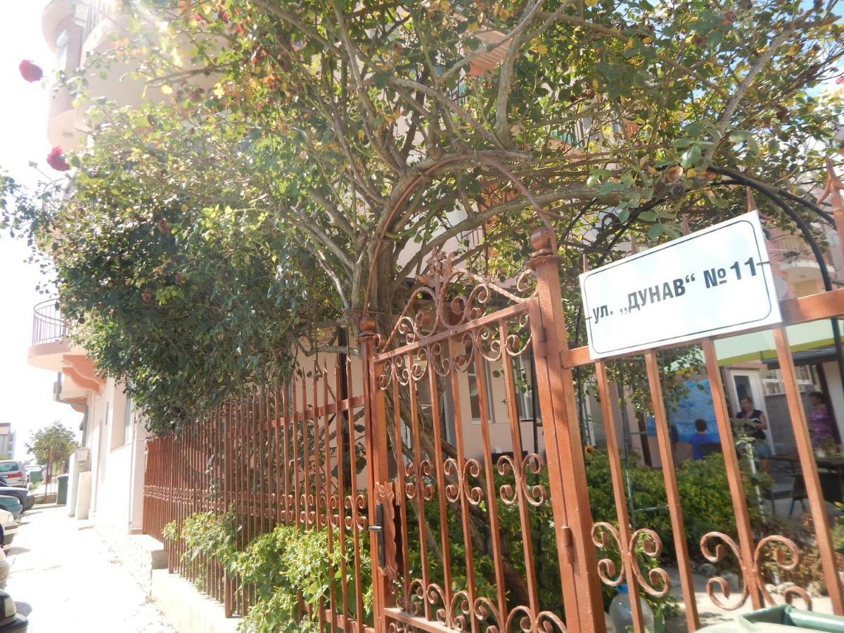 Dunav Apt.2 Ravda Luaran gambar